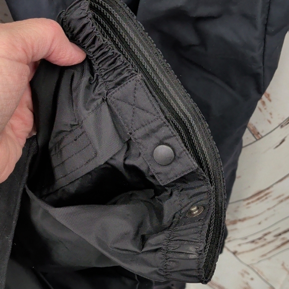 L.L. Bean Lightweight Ski / Snow Pants - Picture 4 of 10